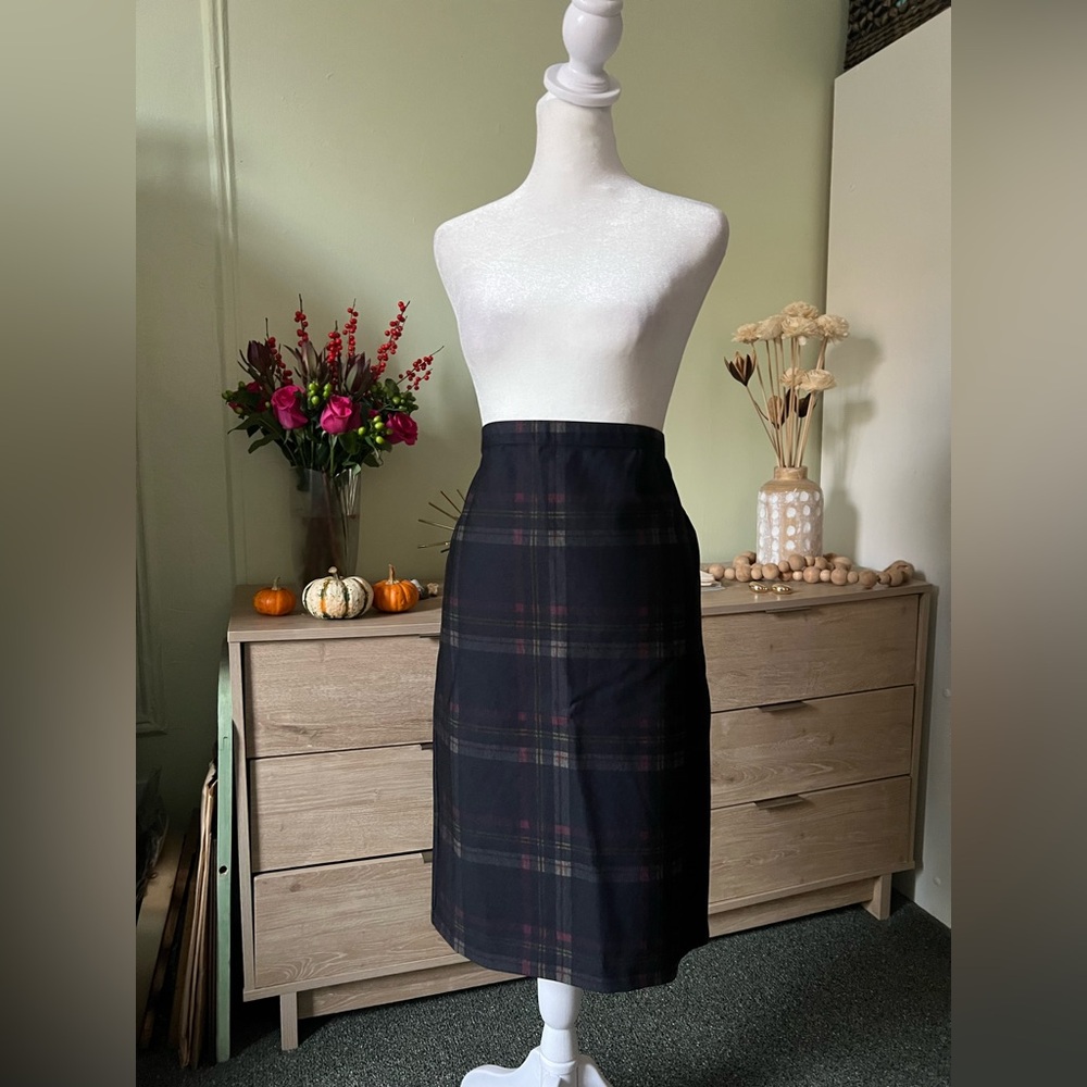 MAX STUDIO Dark Plaid Stretch Midi Knee-Length Pencil Modest High-Waist Skirt M - Picture 12 of 16